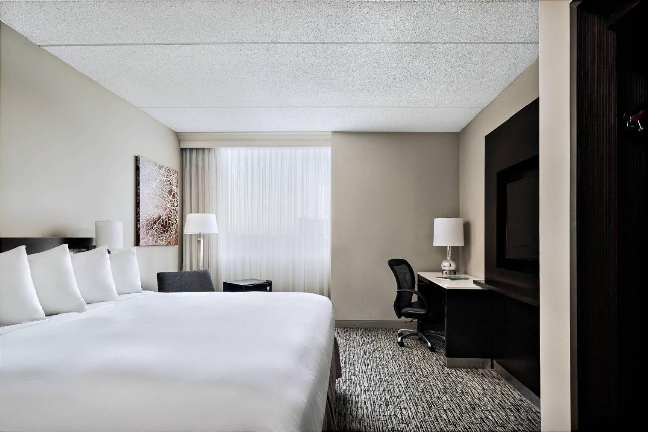 Отель Pittsburgh Marriott North Крэнберри-Тауншип Экстерьер фото
