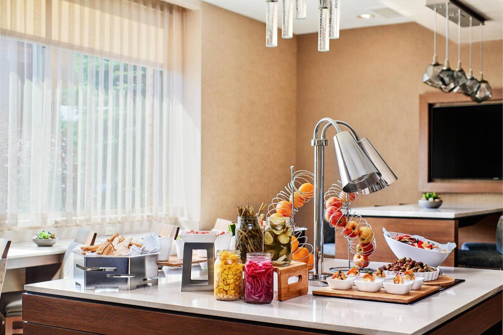 Отель Pittsburgh Marriott North Крэнберри-Тауншип Экстерьер фото