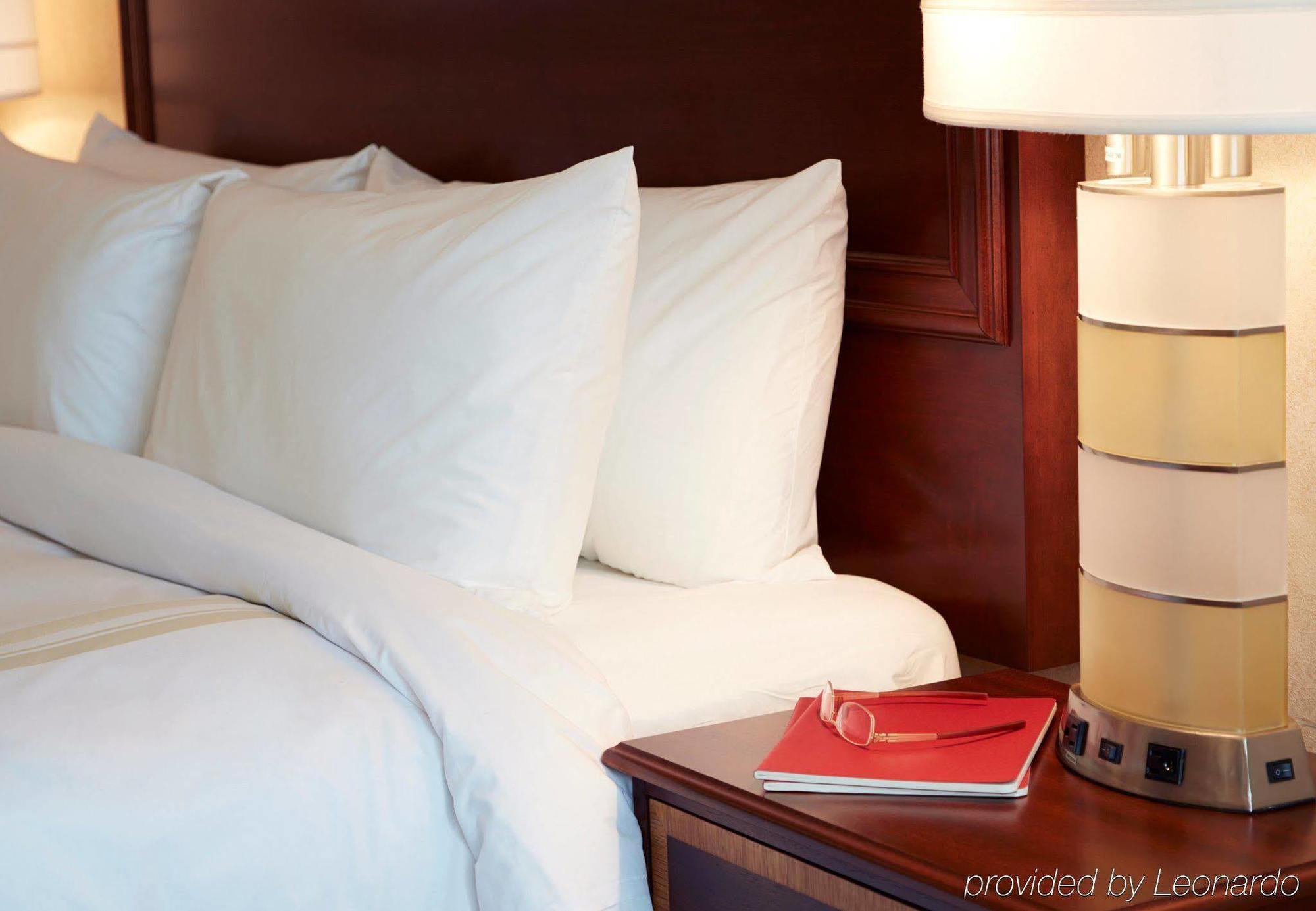 Отель Pittsburgh Marriott North Крэнберри-Тауншип Экстерьер фото