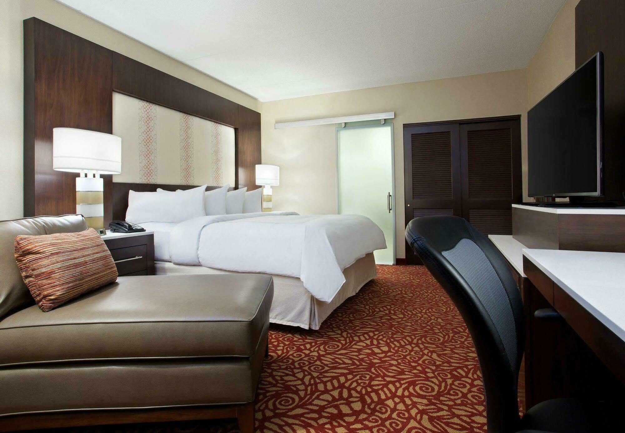 Отель Pittsburgh Marriott North Крэнберри-Тауншип Экстерьер фото